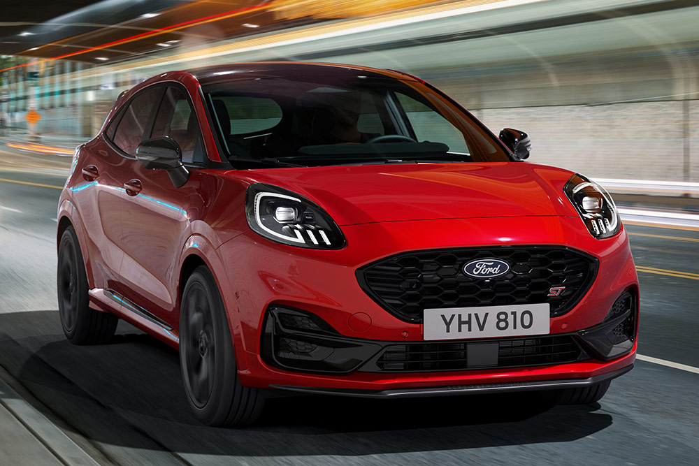 Nouvelle Ford Puma ST rouge en vue de face